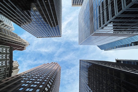 Can the US Stock Rally Persist as the Dollar Declines?