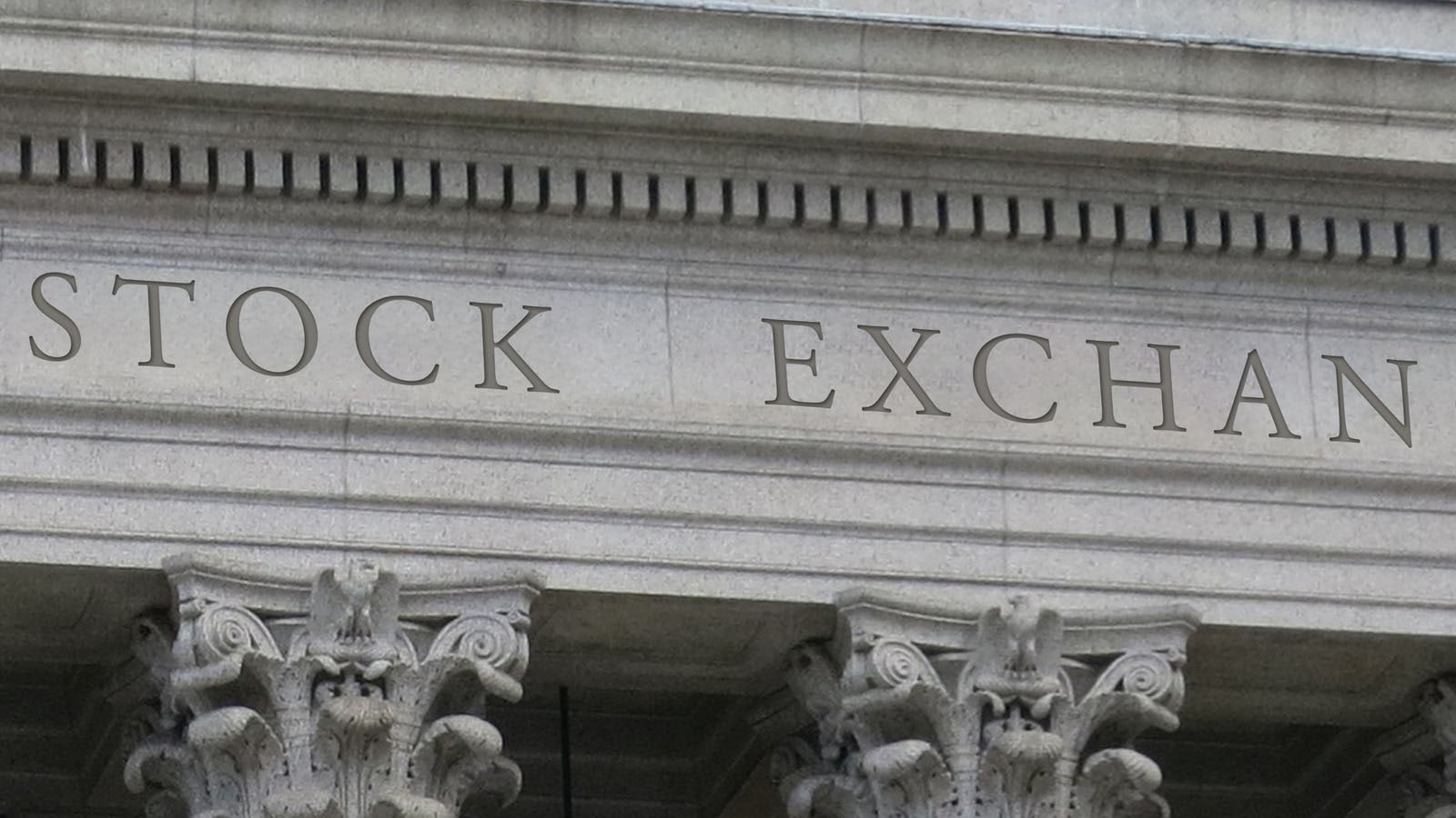 Photo of the pillars outside the New York Stock Exchange