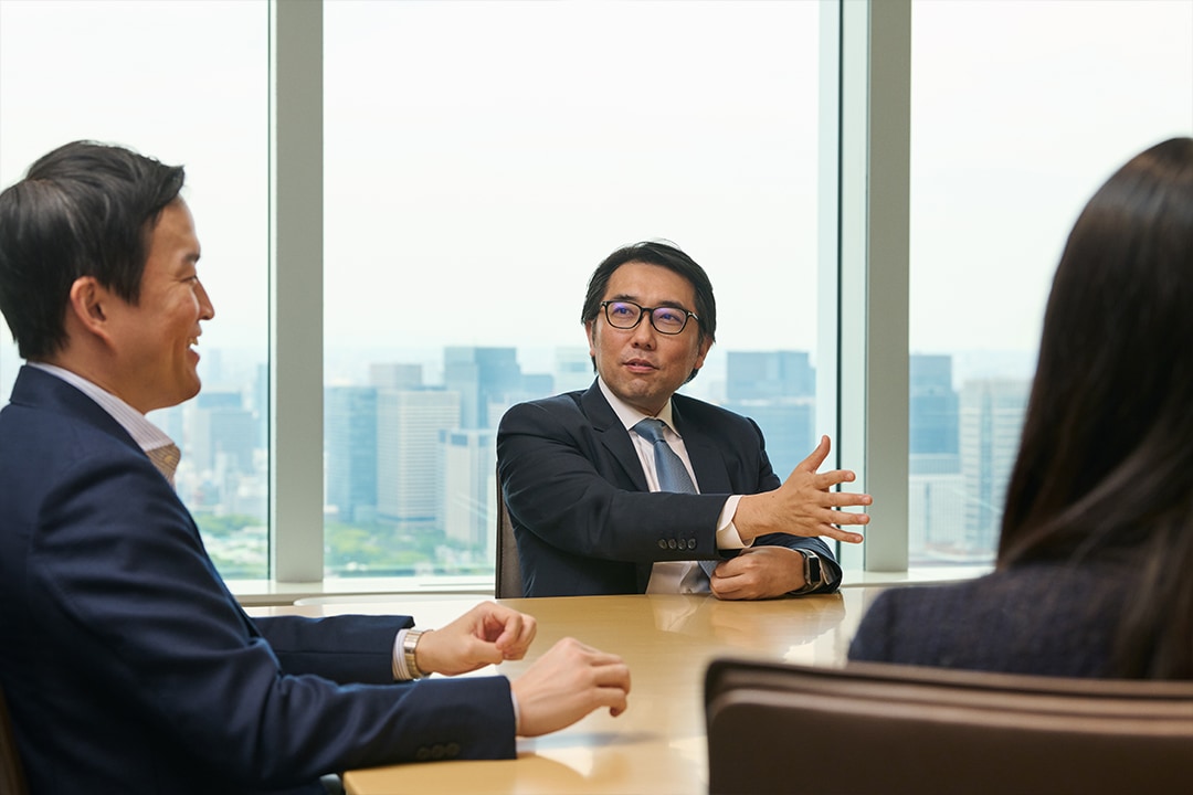 投資銀行業務 Card Image